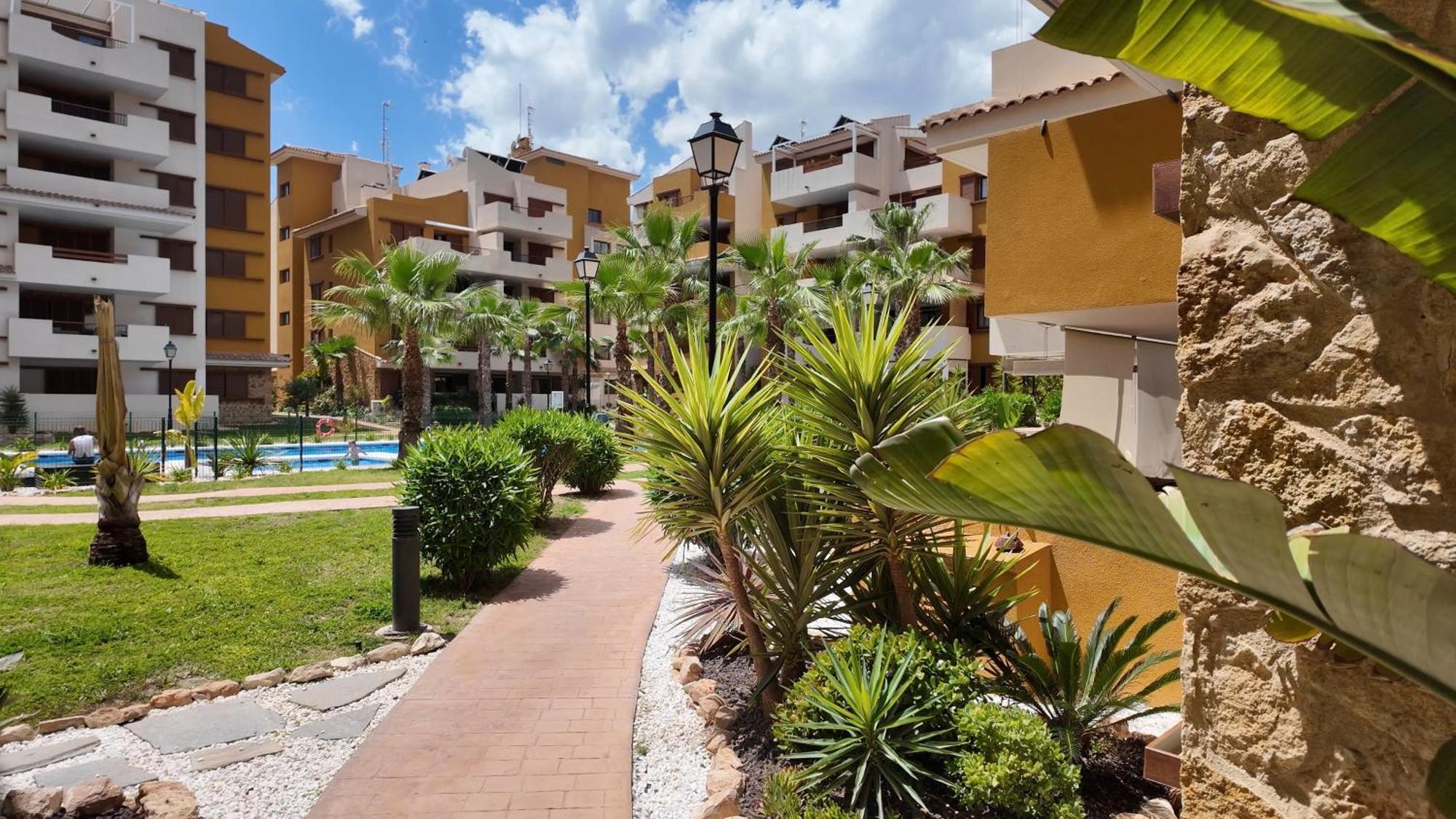 Cc8 By Zanis Daire Torrevieja Dış mekan fotoğraf