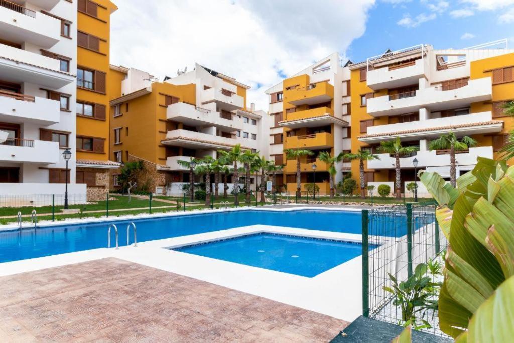 Cc8 By Zanis Daire Torrevieja Dış mekan fotoğraf